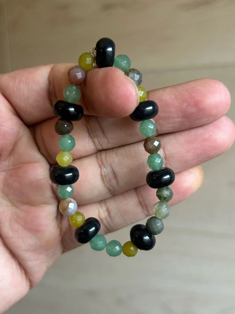 Handcrafted Indian Agate and Black Onyx Stretch Bracelet 6”
